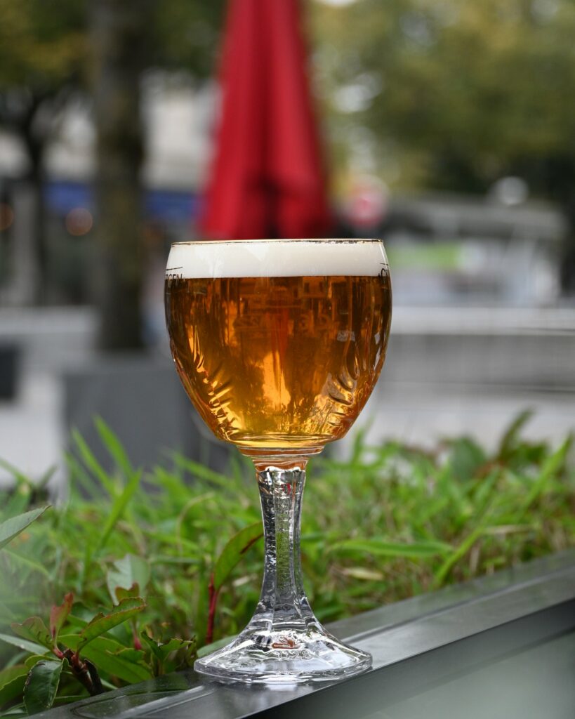 Un verre de bière pression en terrasse